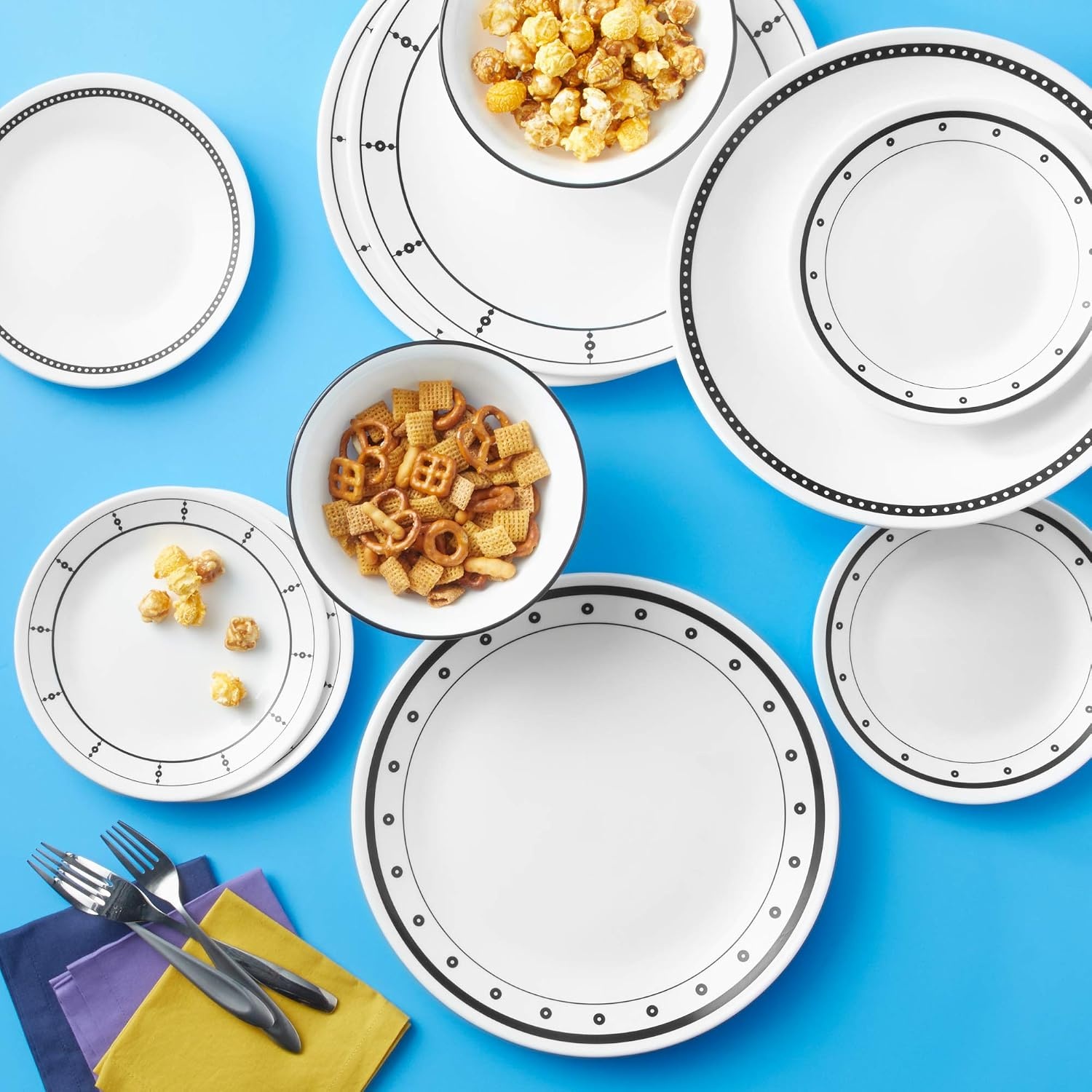 image:imageCorelle Modern Round 1025 Dinner Plates Set of 6 Lightweight ChipResistant Dishwasher Microwave amp Oven Safe Made in USABlackWhite